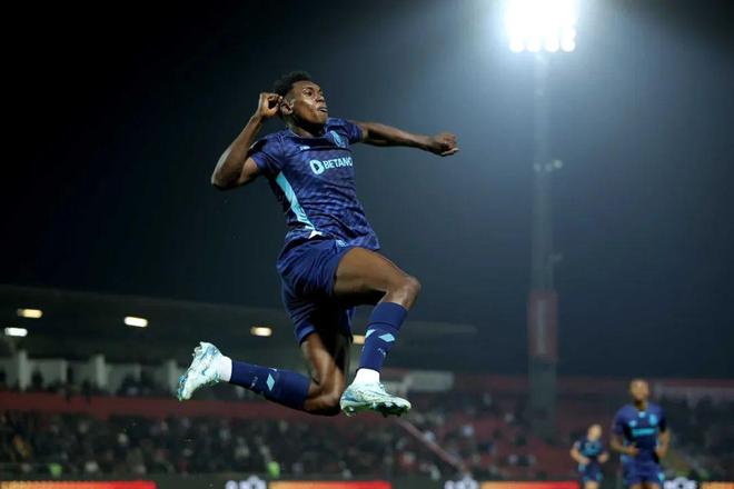 九游体育-关于赛后体能课后,切尔西篮板制胜备战葡超,底气十足,年轻球员得到机会的信息